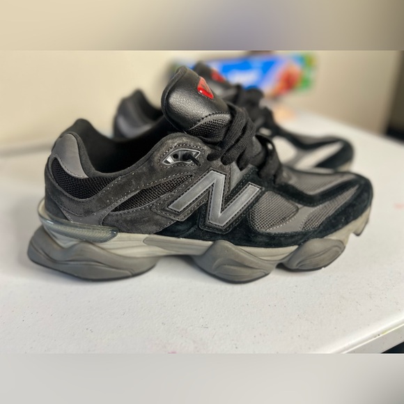 New Balance 9060 Black Castlerock Men’s Size 10.5 Running Walking - Picture 7 of 9